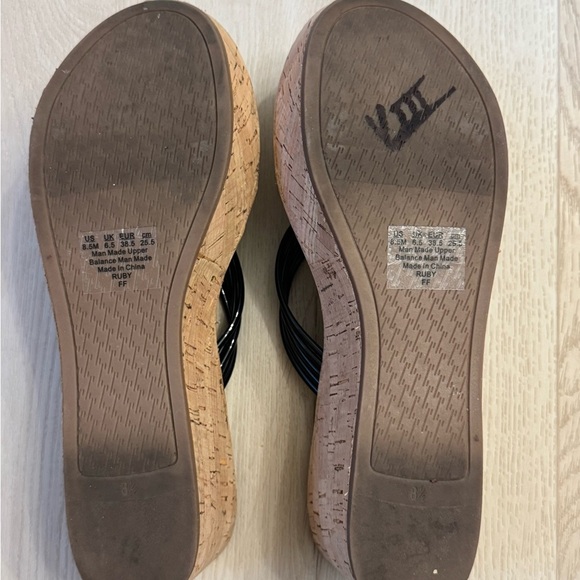 Circus by Sam Edelman Black Wedge Sandals - Picture 4 of 5